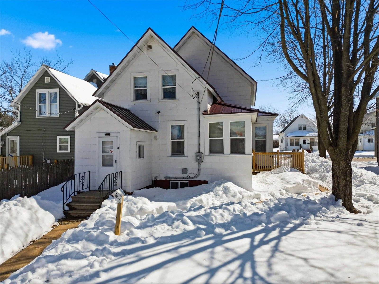 504 S Maple Avenue, Marshfield, WI 54449