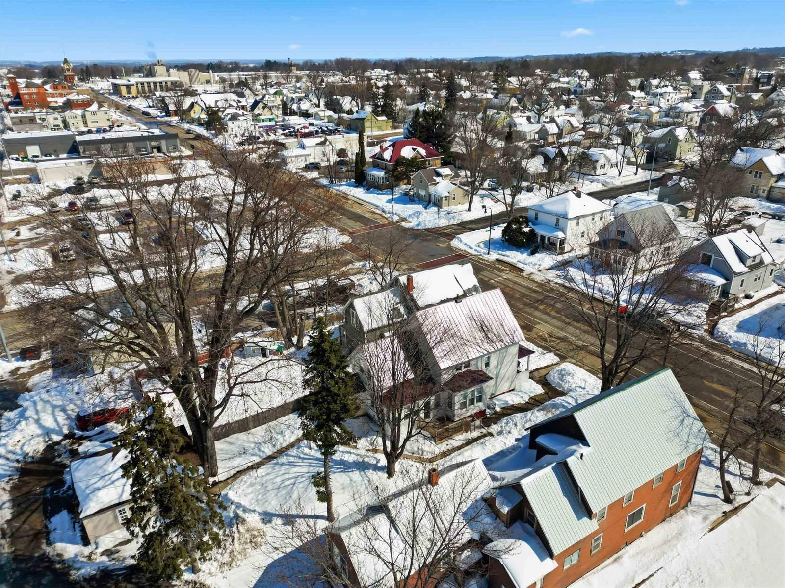 504 S Maple Avenue, Marshfield, WI 54449