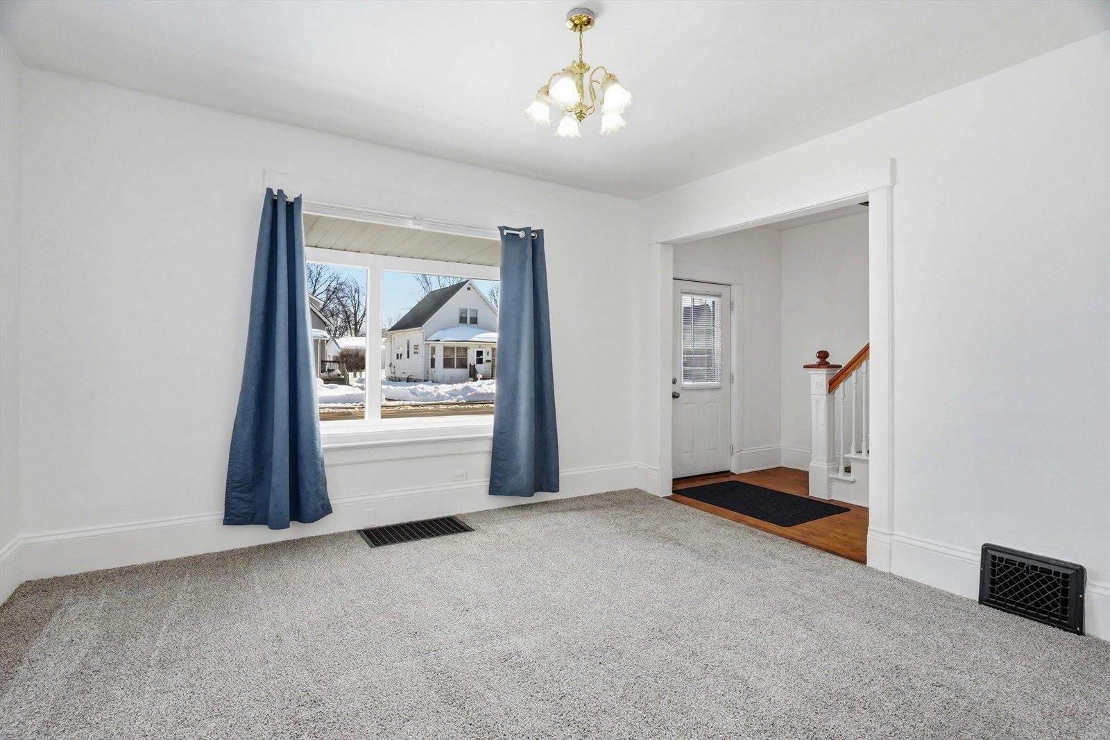 504 S Maple Avenue, Marshfield, WI 54449