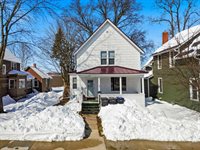 504 S Maple Avenue, Marshfield, WI 54449