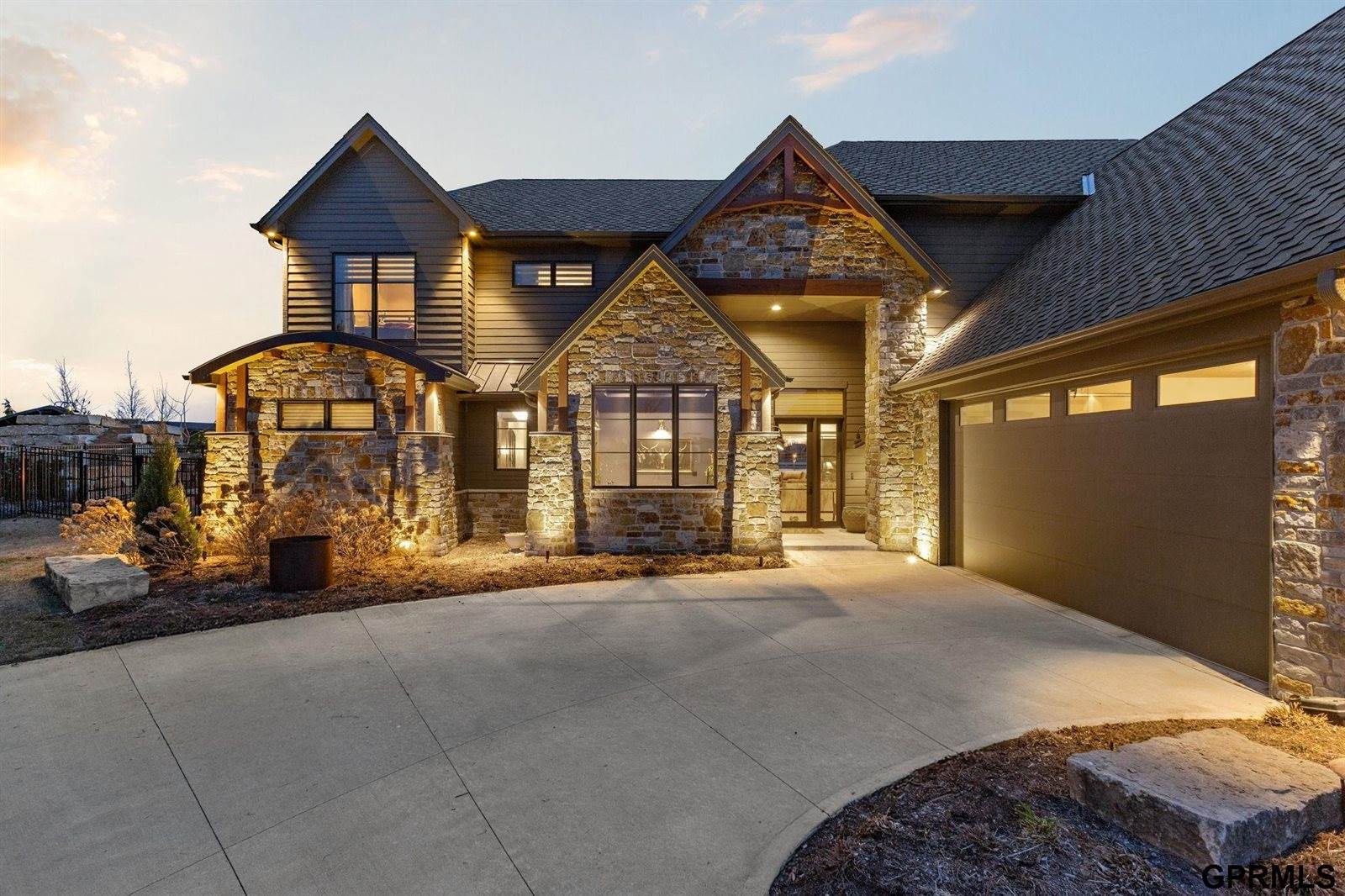 6316 North 293 Circle, Valley, NE 68064