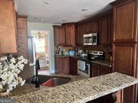 134 Delenn Drive, Lizella, GA 31052