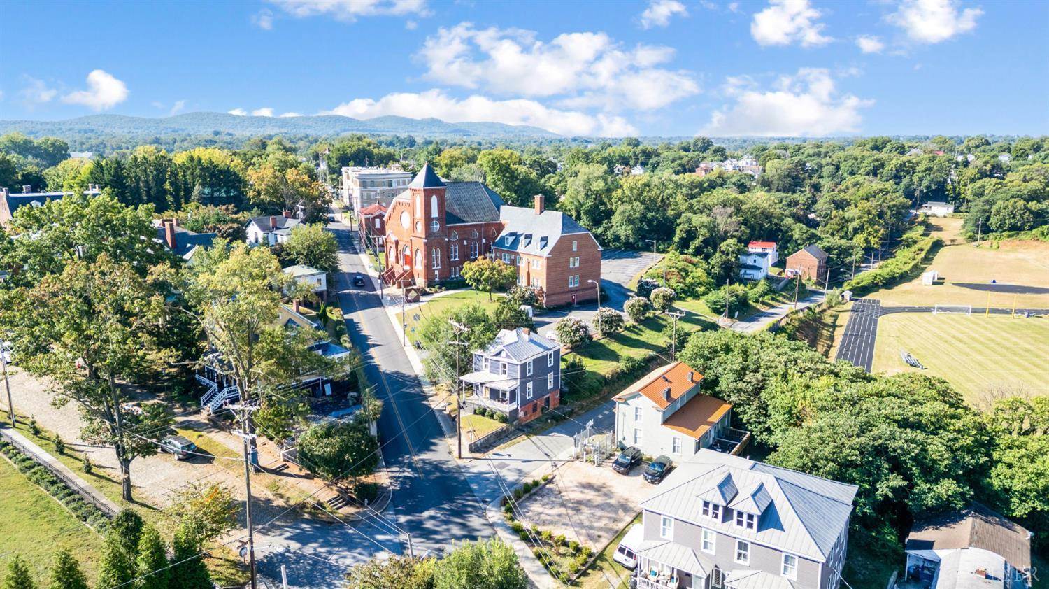 1401 Grace Street, Lynchburg, VA 24504