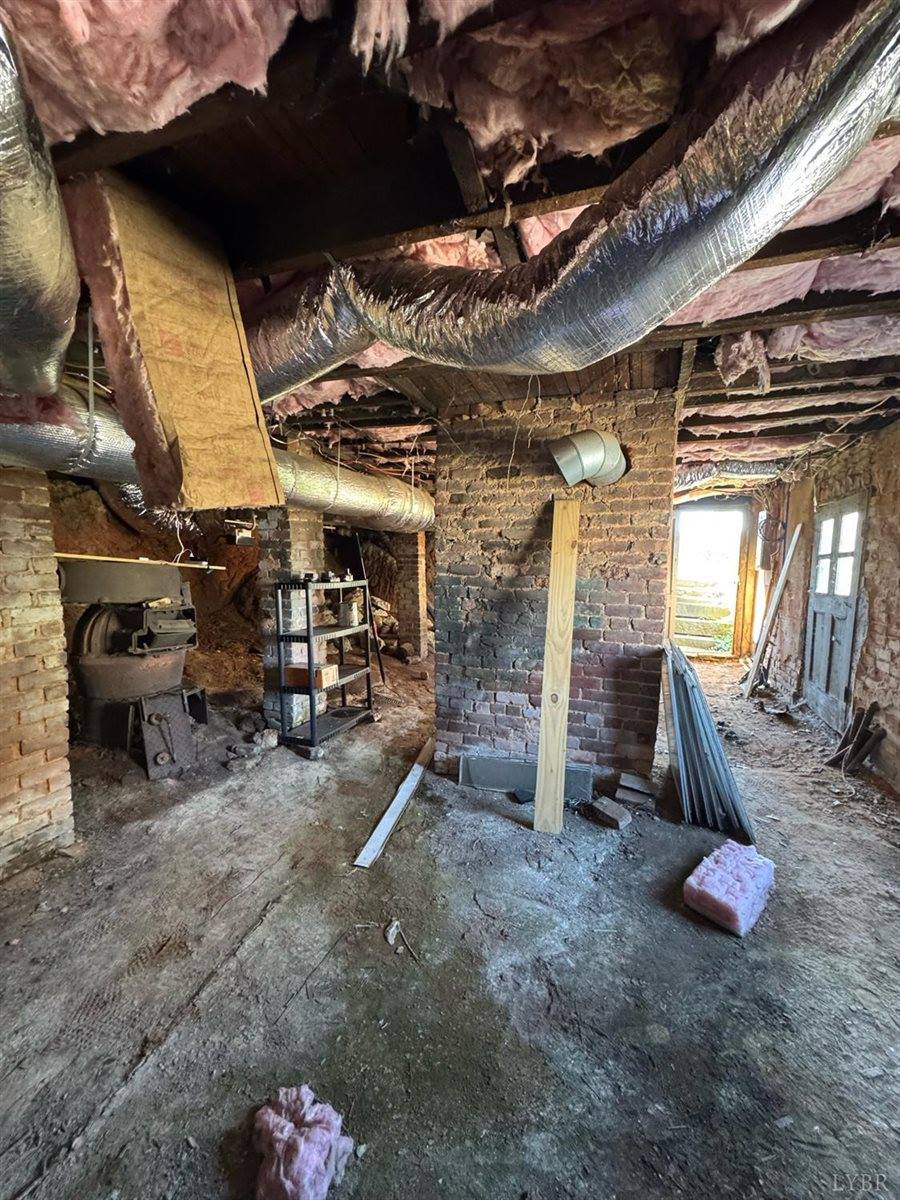 1401 Grace Street, Lynchburg, VA 24504