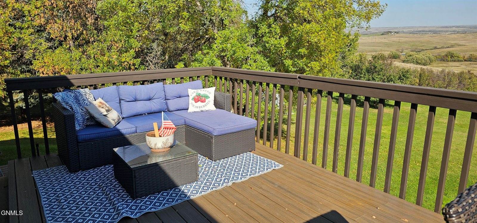 4204 Old Red Trail NW, Mandan, ND 58554