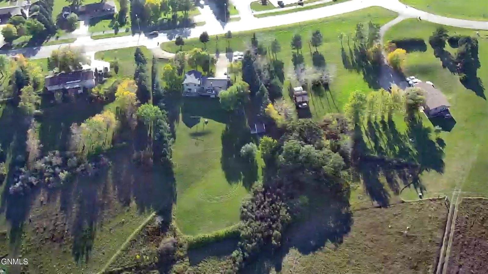 4204 Old Red Trail NW, Mandan, ND 58554