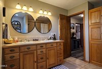 4204 Old Red Trail NW, Mandan, ND 58554