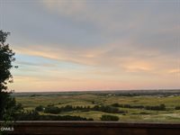 4204 Old Red Trail NW, Mandan, ND 58554