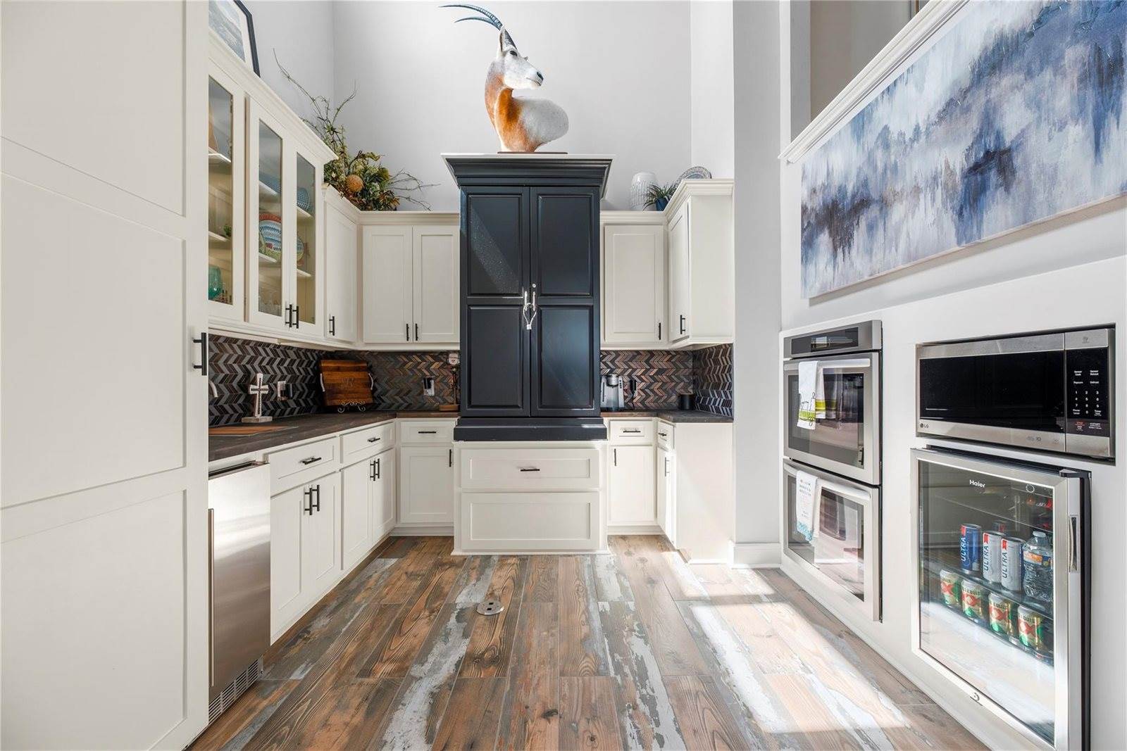 800 Northwoods Drive, Point Blank, TX 77364