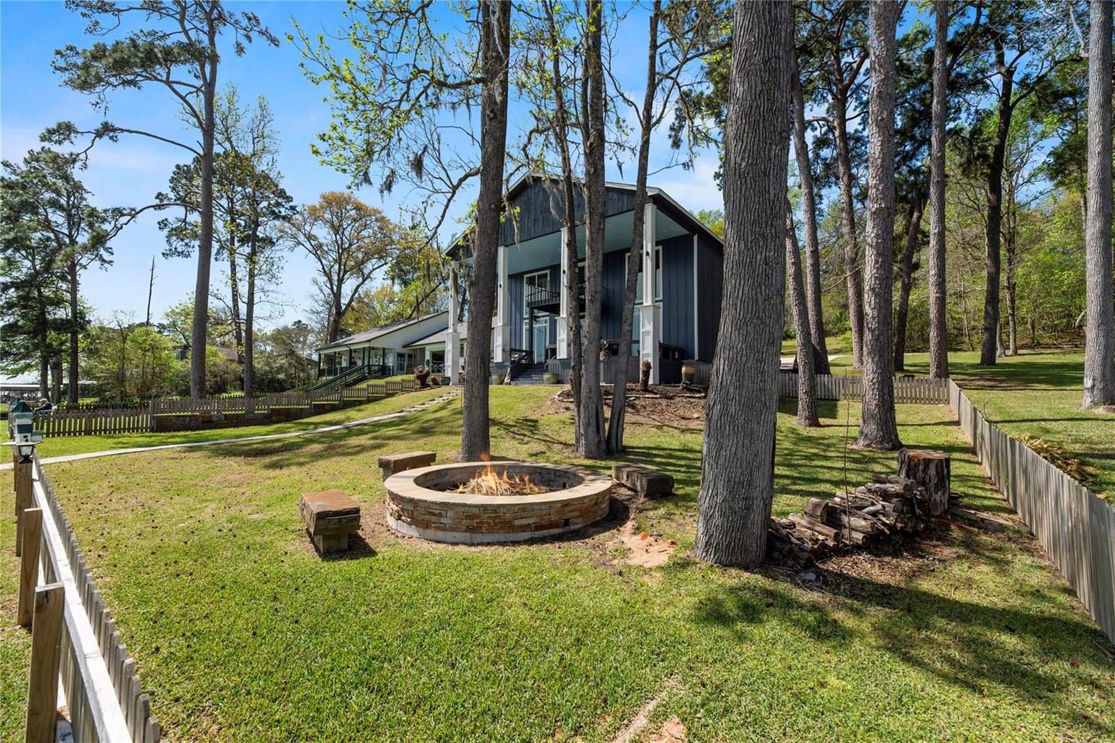 800 Northwoods Drive, Point Blank, TX 77364
