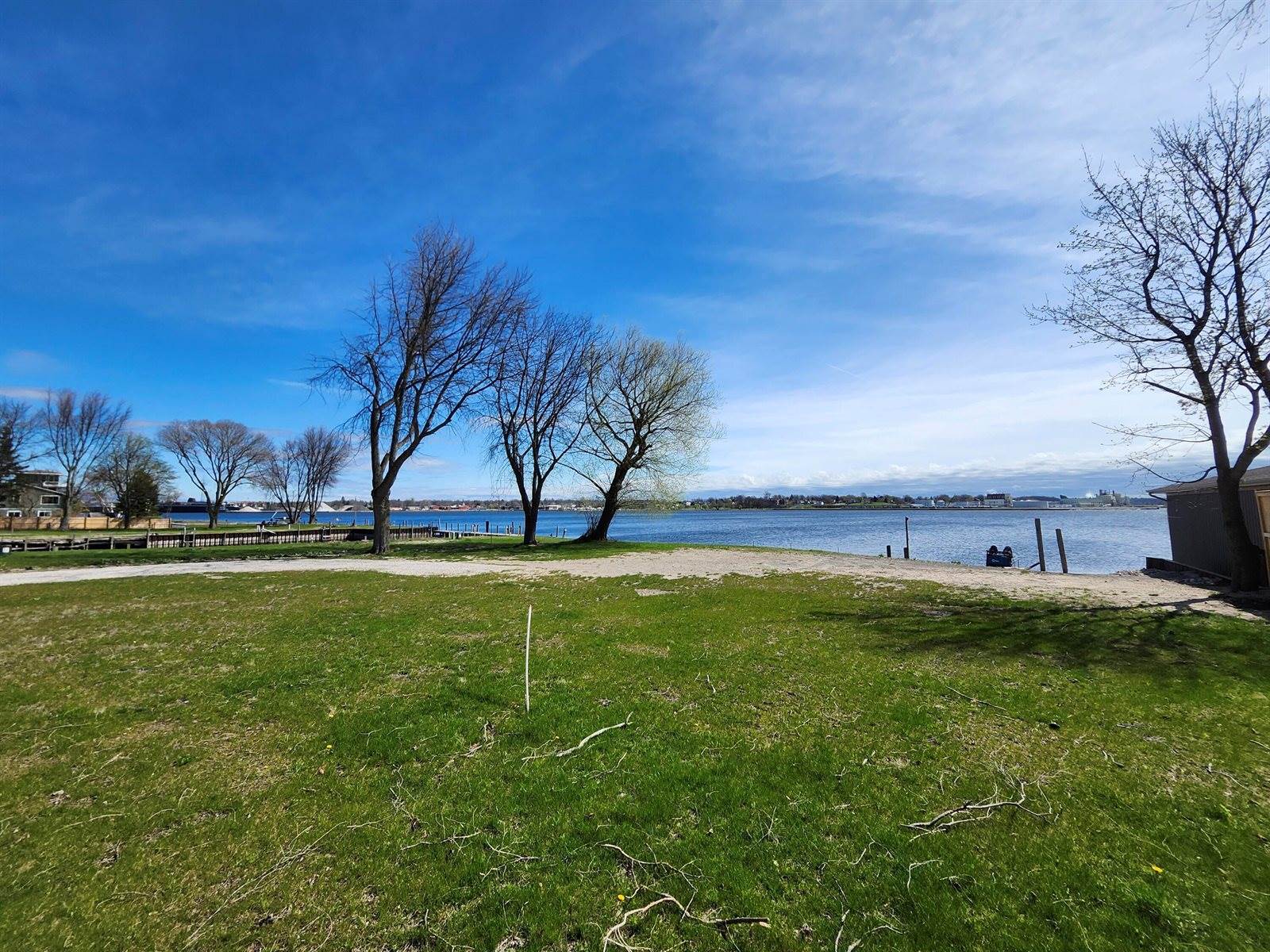 846 South Lakeshore Drive, #3, Ludington, MI 49431