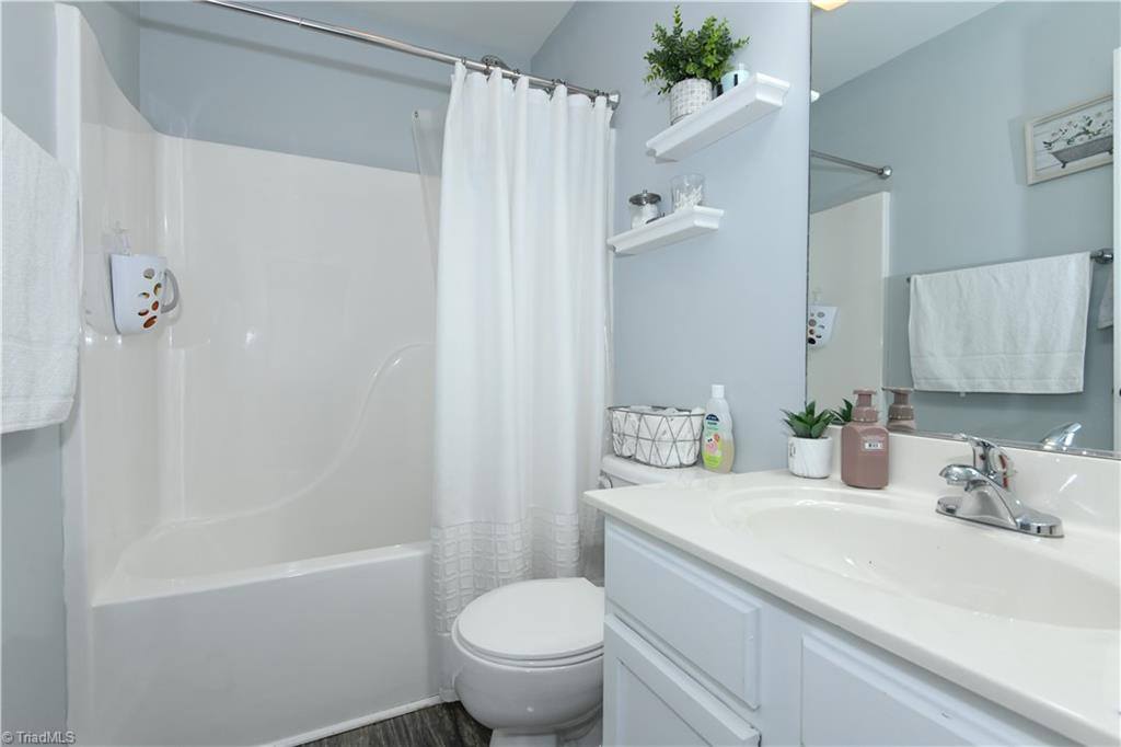 407 Church Street, Kernersville, NC 27284