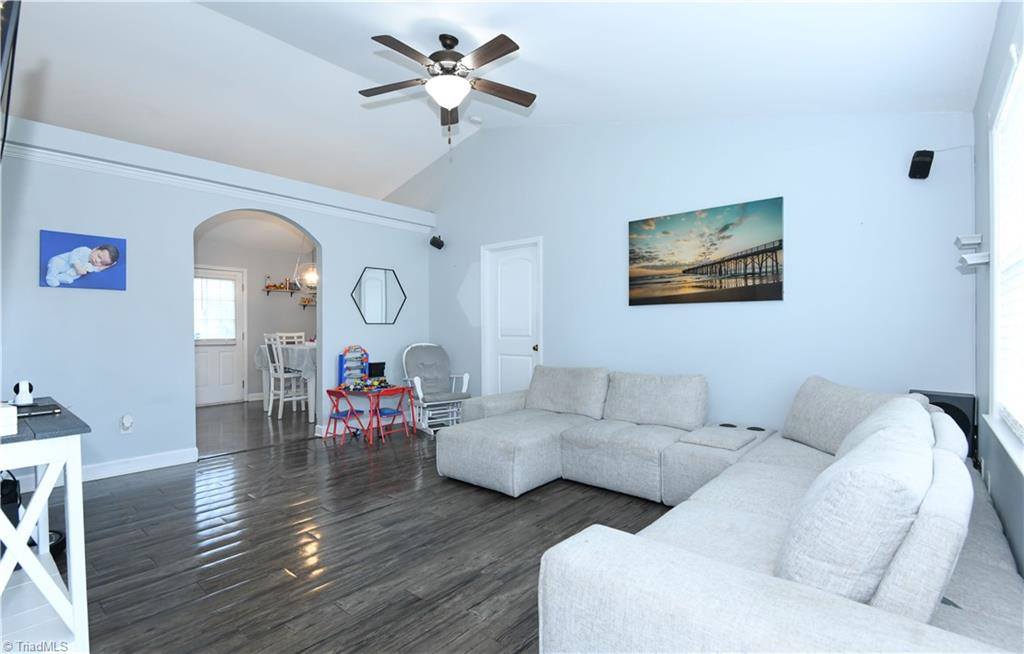 407 Church Street, Kernersville, NC 27284