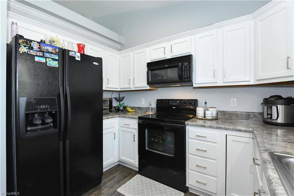 407 Church Street, Kernersville, NC 27284