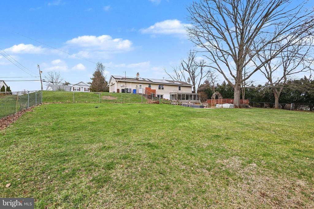 60 Fairway Drive, Etters, PA 17319