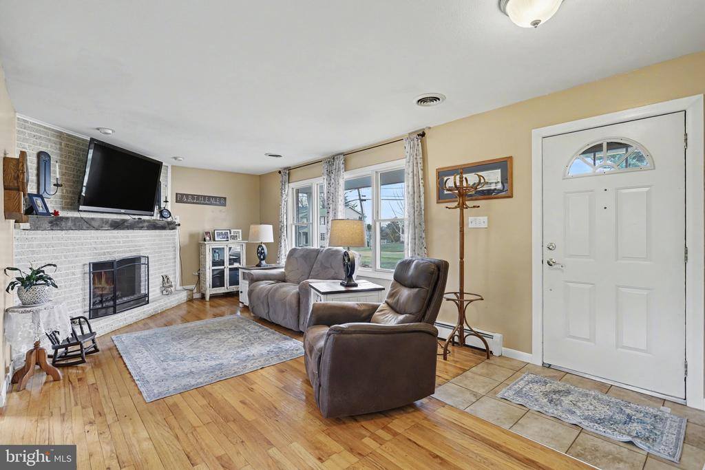 60 Fairway Drive, Etters, PA 17319