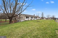 60 Fairway Drive, Etters, PA 17319