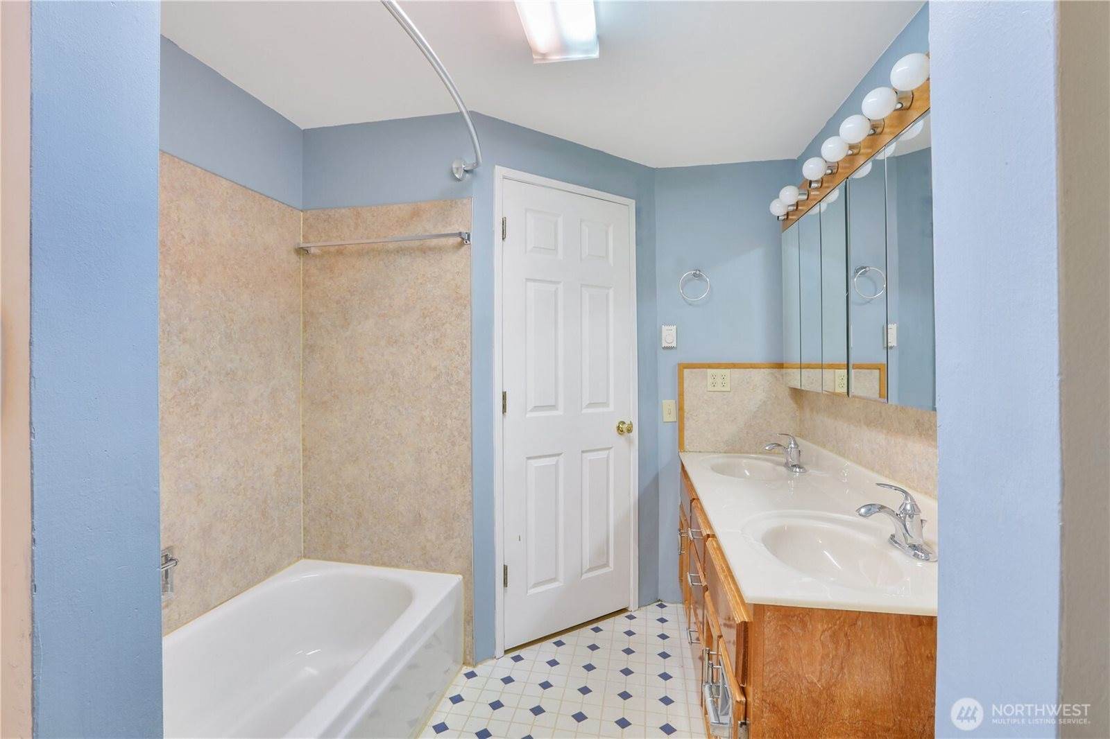 45337 Main Street, Concrete, WA 98237