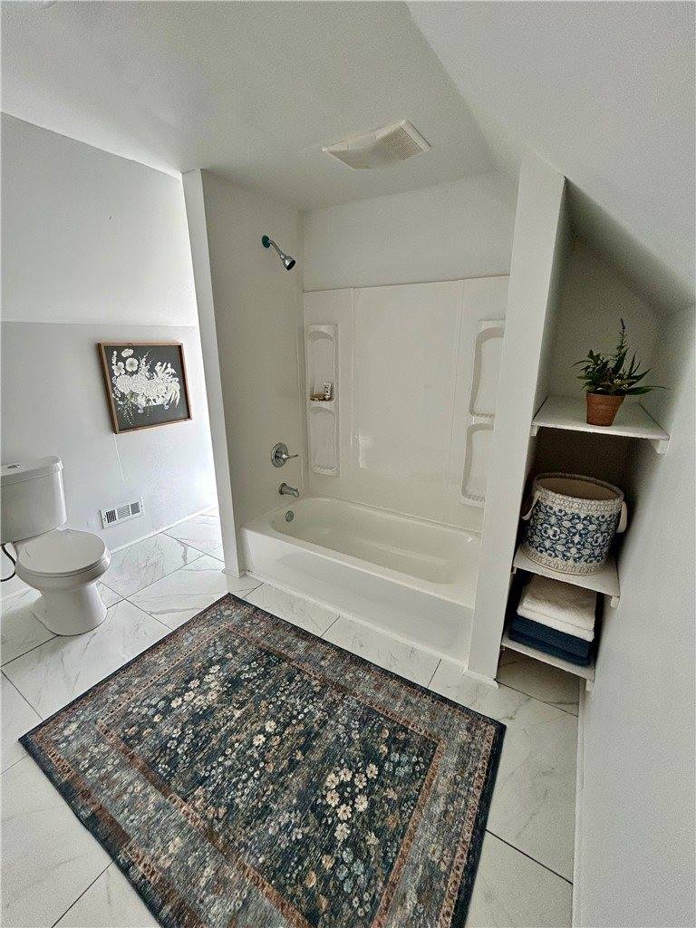 24 Bloomfield Place, Rochester, NY 14620