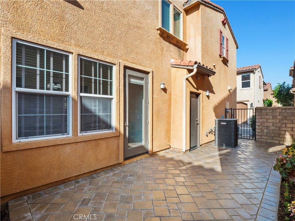 31769 Avenida Sonrisa, Castaic, CA 91384