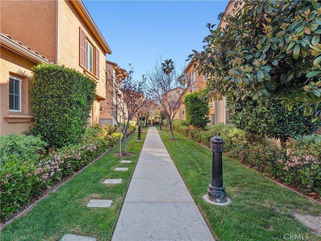 31769 Avenida Sonrisa, Castaic, CA 91384