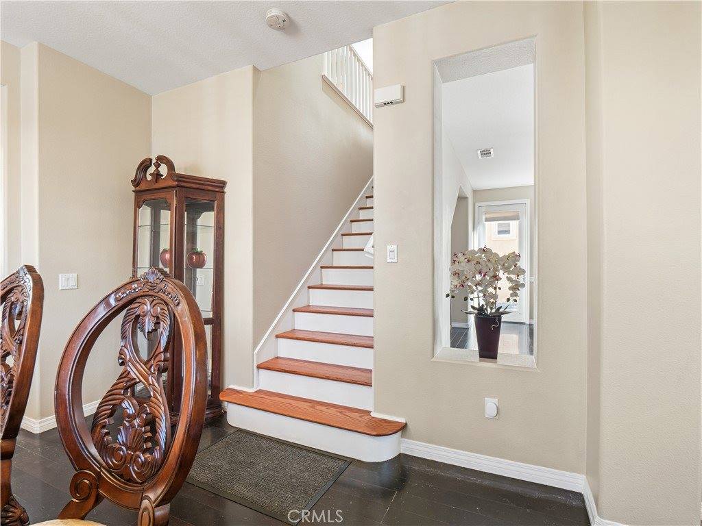 31769 Avenida Sonrisa, Castaic, CA 91384