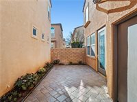31769 Avenida Sonrisa, Castaic, CA 91384