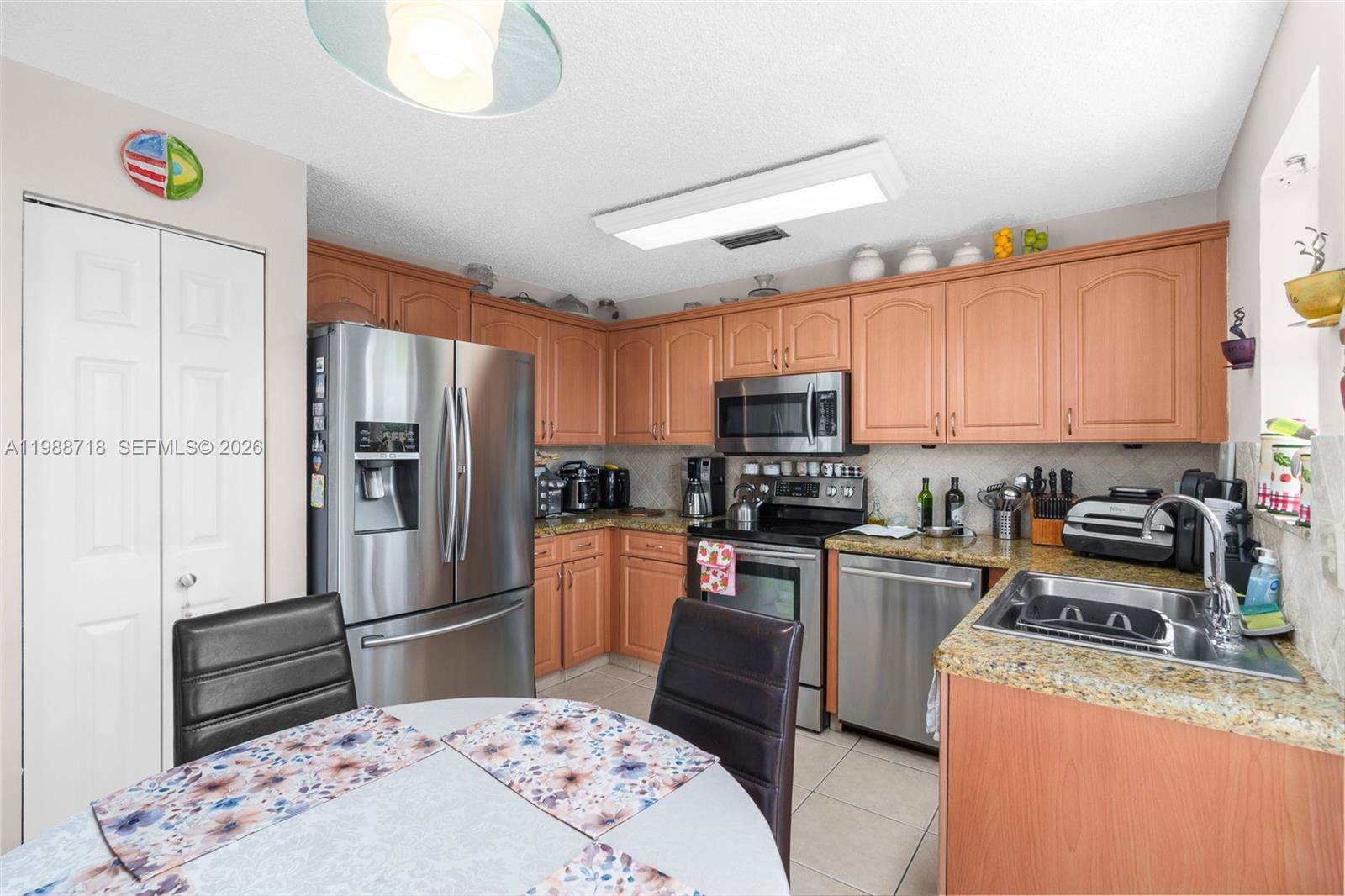 1199 SW 109th Ln, Davie, FL 33324