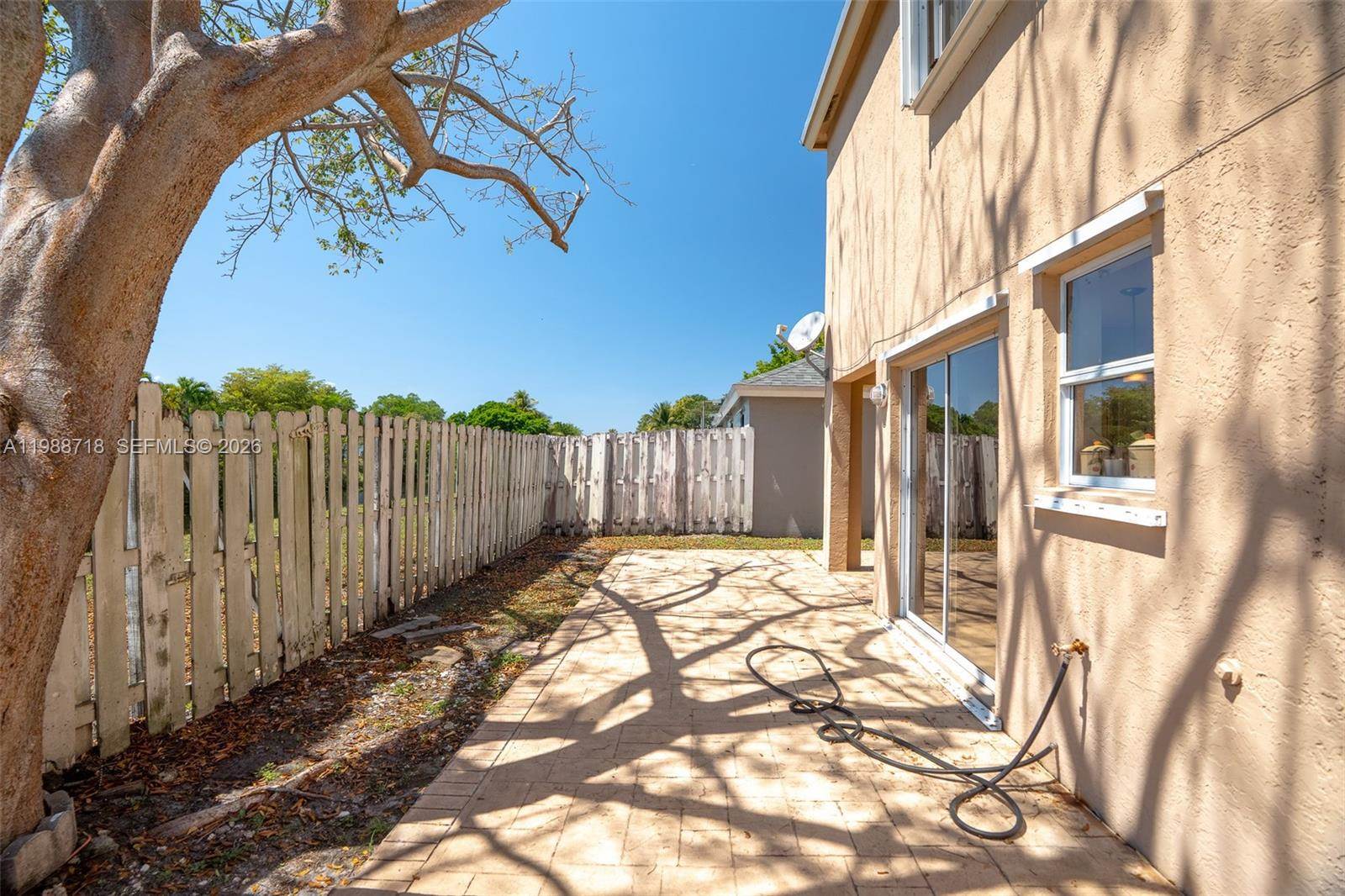 1199 SW 109th Ln, Davie, FL 33324