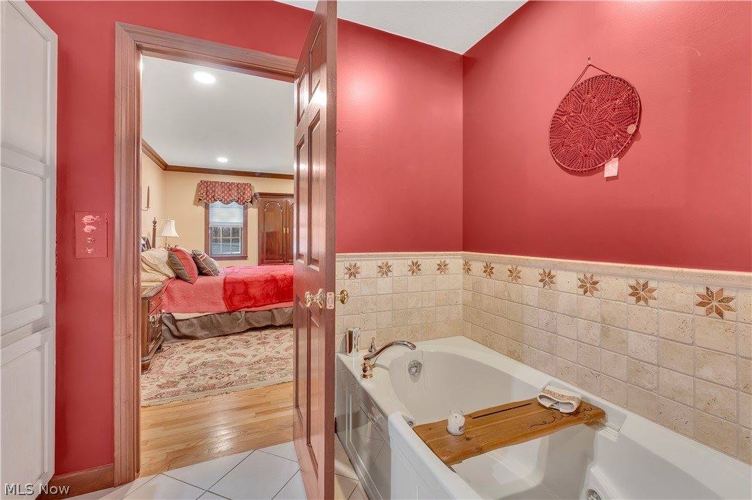 190 Chapel Lane, Canfield, OH 44406