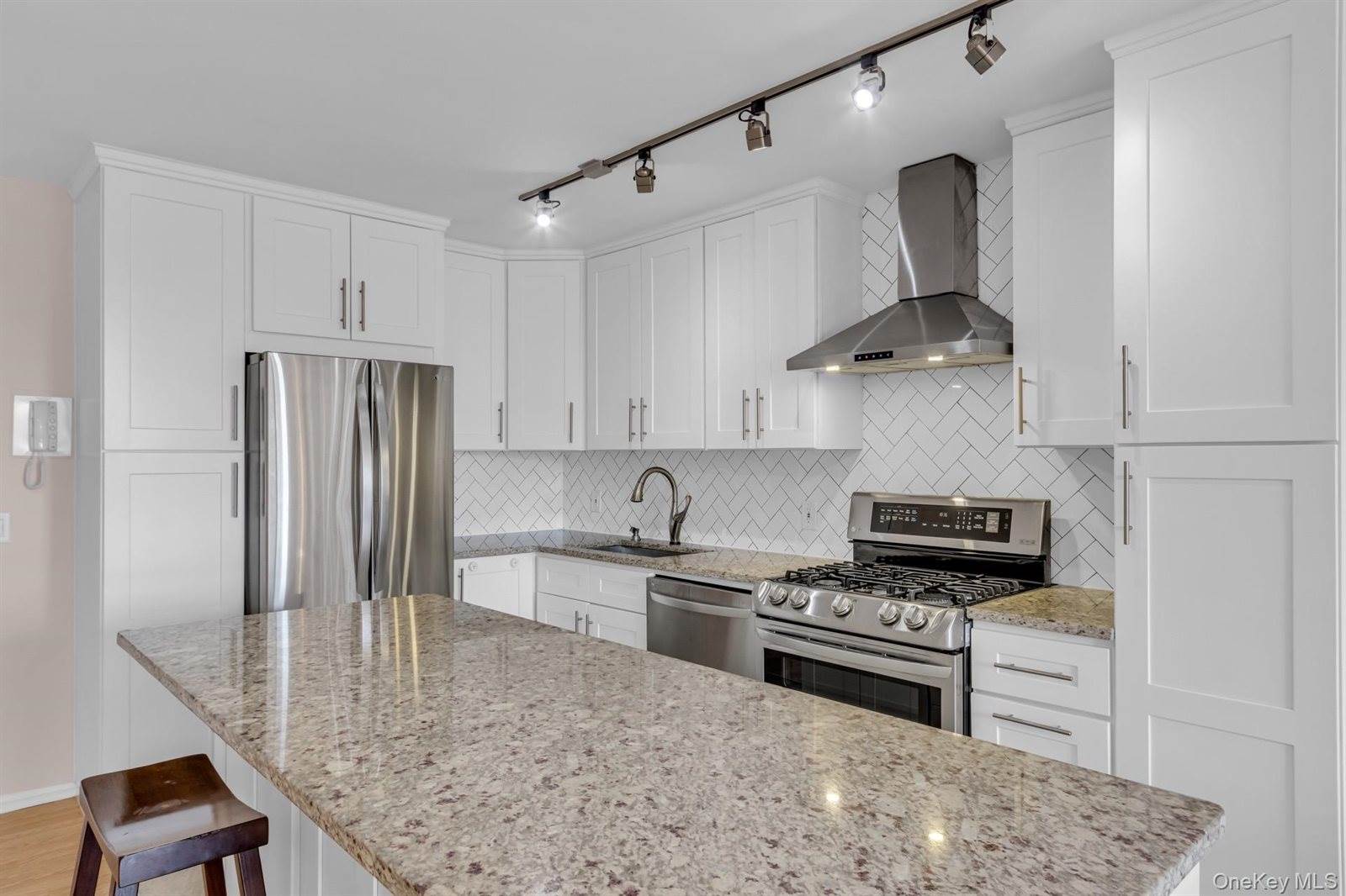 345 East 93rd Street, New York, NY 10128