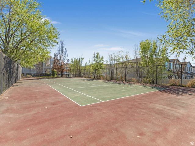 490 East 700 South, Clearfield, UT 84015