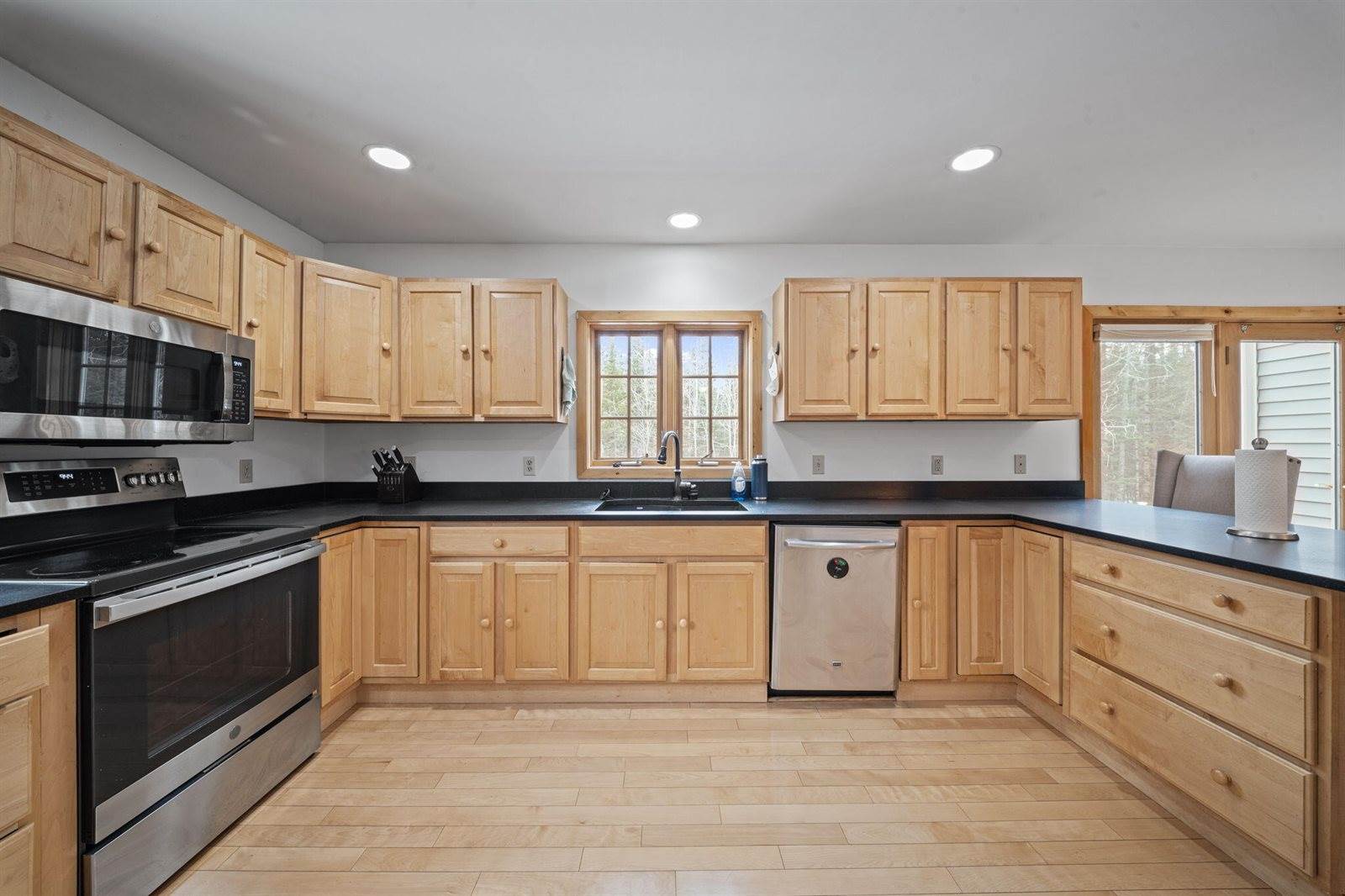 73 Jillian Way, Glenburn, ME 04401