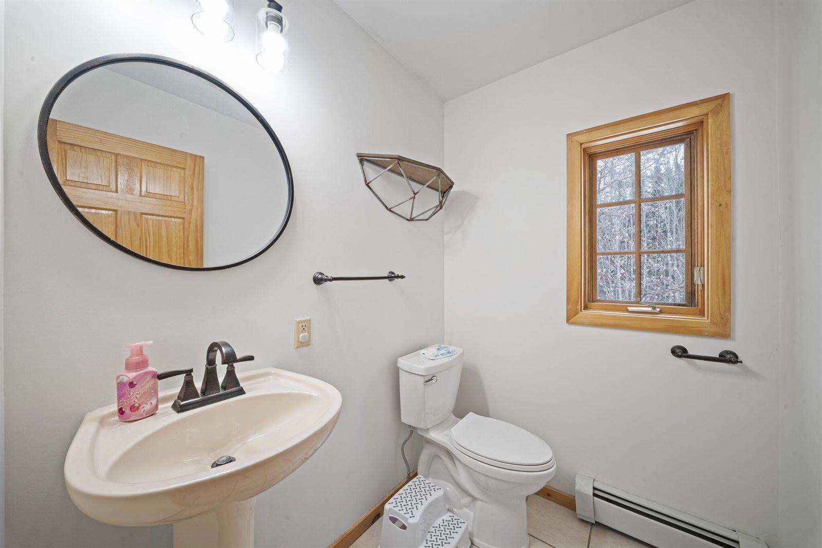 73 Jillian Way, Glenburn, ME 04401