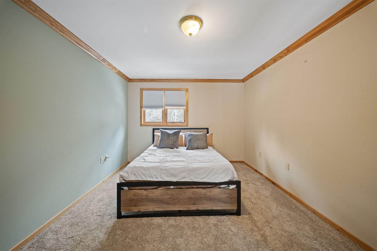 73 Jillian Way, Glenburn, ME 04401