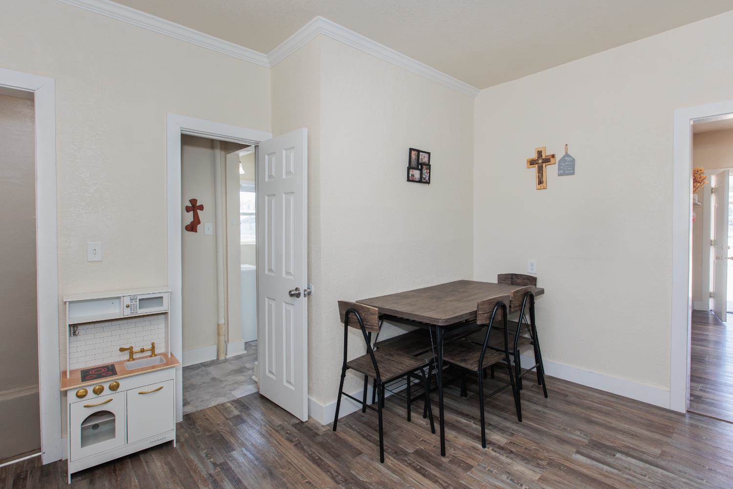 2 North Elkhart, Elkhart, KS 67920