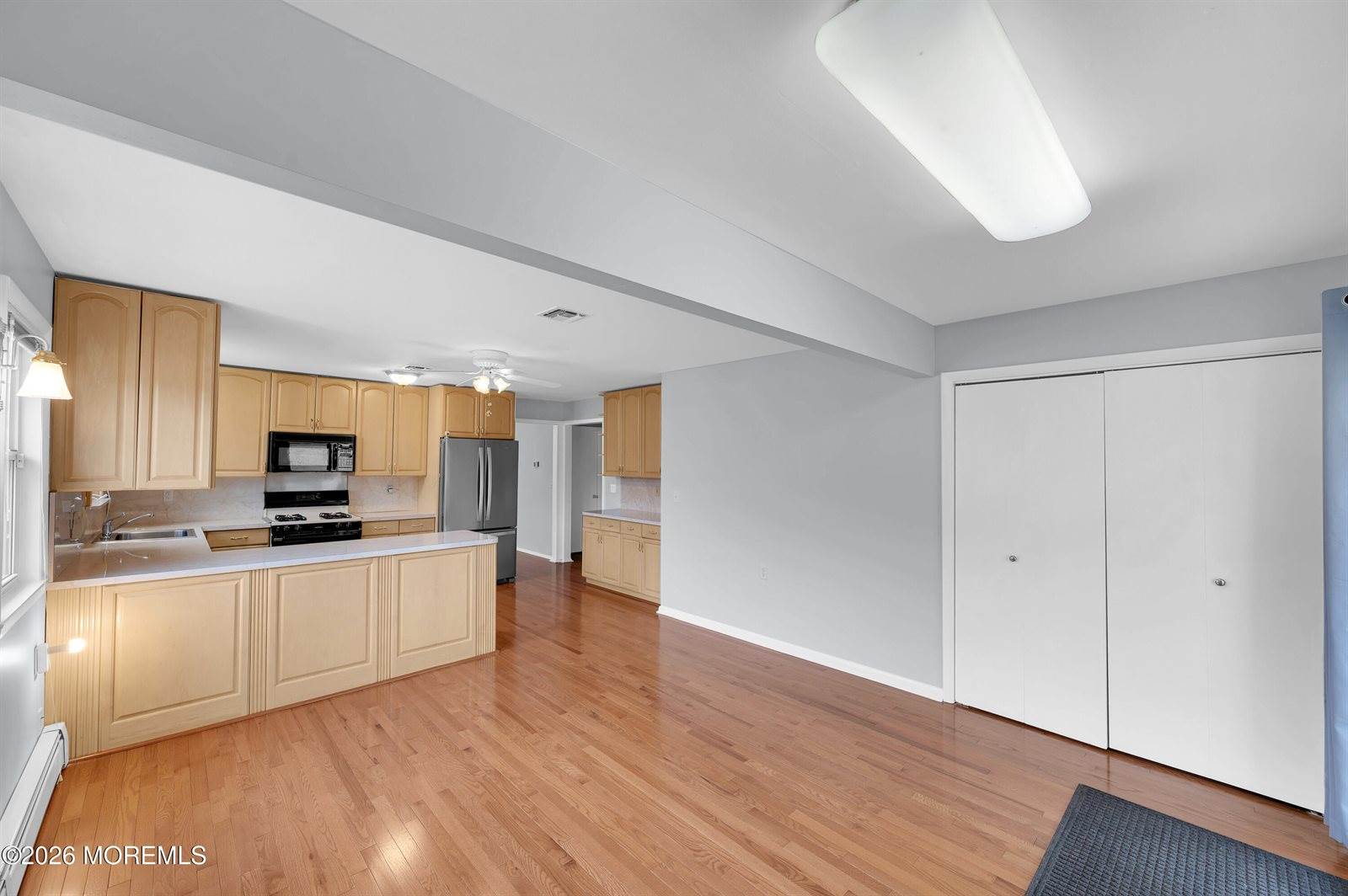 75 Grenada Street, Toms River, NJ 08757