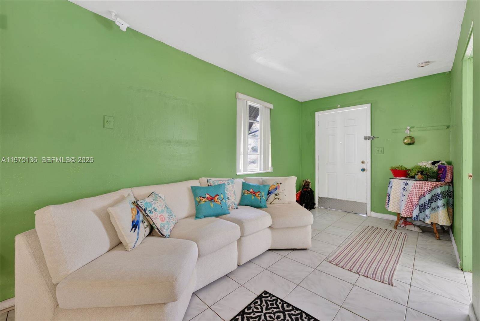 5931 NE 1st Ave, Oakland Park, FL 33334