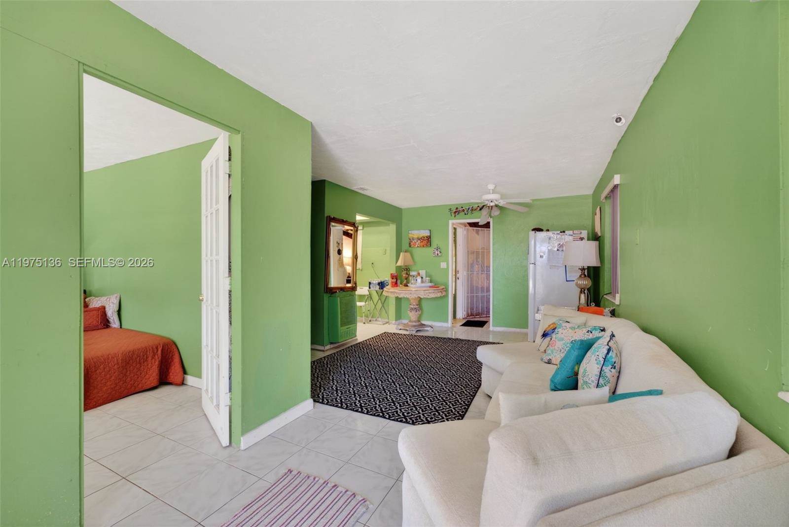 5931 NE 1st Ave, Oakland Park, FL 33334