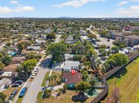 5931 NE 1st Ave, Oakland Park, FL 33334