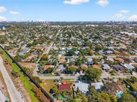 5931 NE 1st Ave, Oakland Park, FL 33334