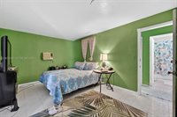 5931 NE 1st Ave, Oakland Park, FL 33334