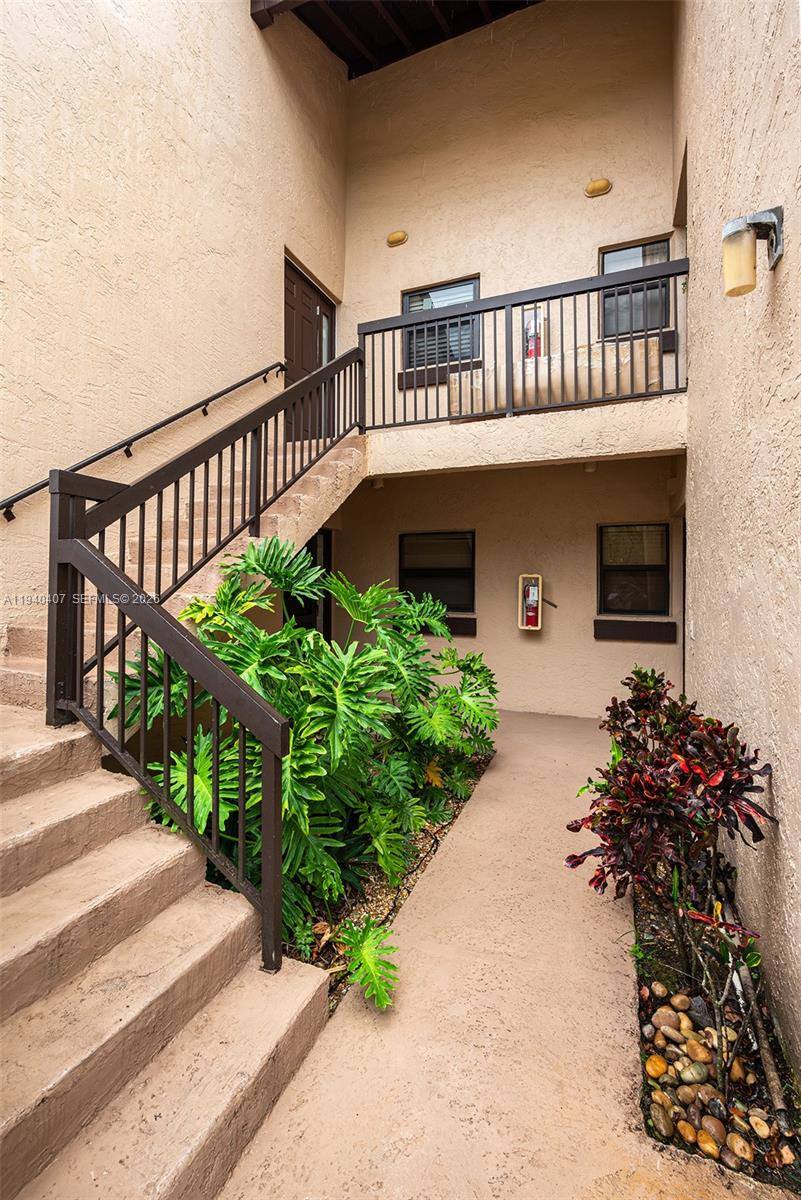 2676 North Carambola Cir N, Coconut Creek, FL 33066