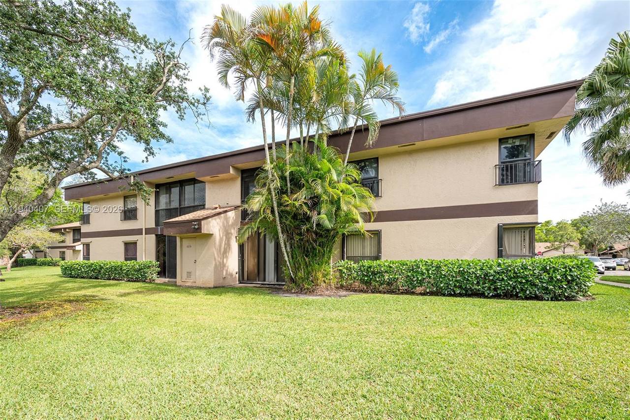 2676 North Carambola Cir N, Coconut Creek, FL 33066