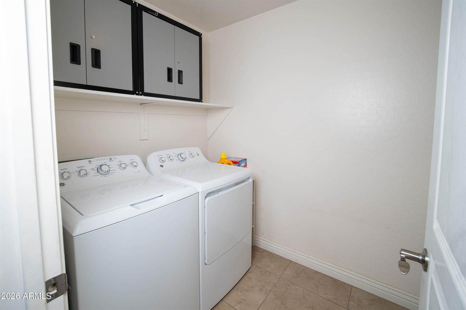 1717 East Beautiful Lane, Phoenix, AZ 85042