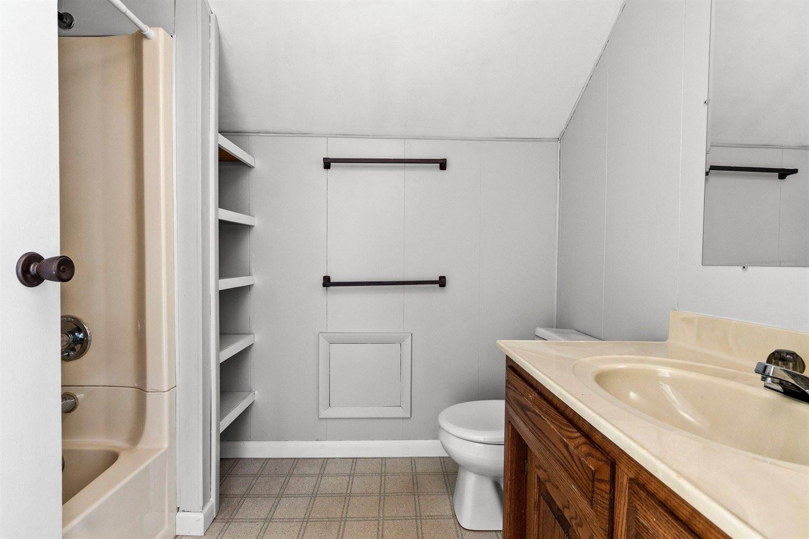 213 North Franklin Street, Oconto Falls, WI 54154