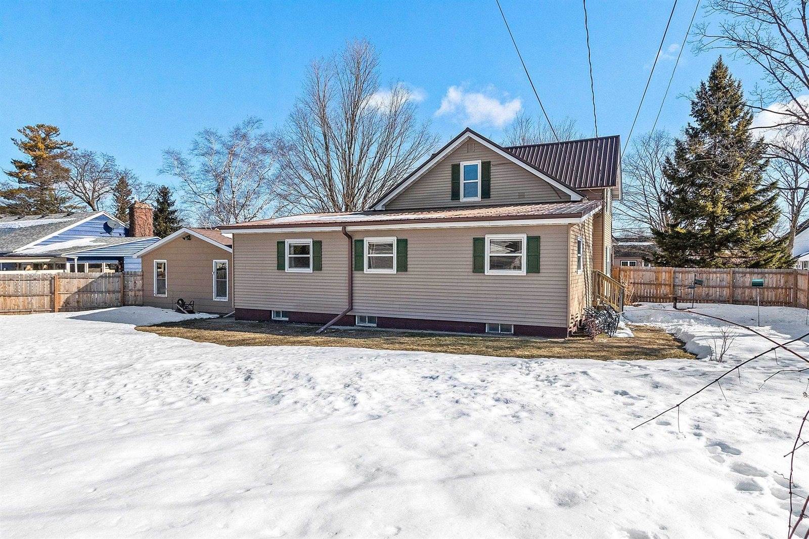 213 North Franklin Street, Oconto Falls, WI 54154