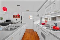 2711 Chenevert Street, Houston, TX 77004