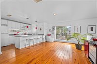 2711 Chenevert Street, Houston, TX 77004