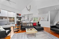 2711 Chenevert Street, Houston, TX 77004